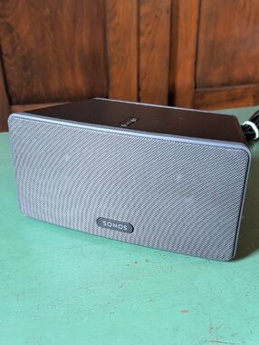 SONOS Play:3 Wireless Speaker Black Play 3 with power cable